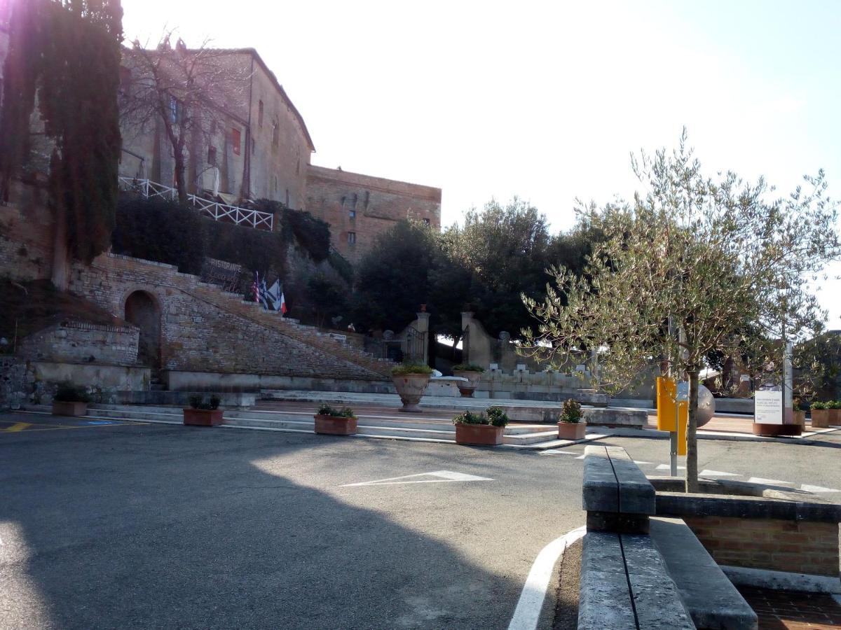 Ferienwohnung Ca' Montalcino San Giovanni dʼAsso Exterior foto